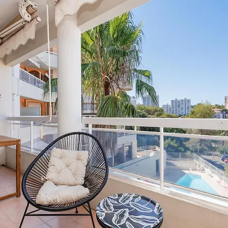 Daire Grand Balcon Sud Avec Piscine Proche Cannes