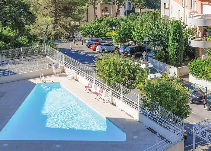 Grand Balcon Sud Avec Piscine Proche Cannes ル·カネ