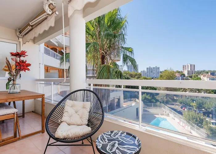 Daire Grand Balcon Sud Avec Piscine Proche Cannes